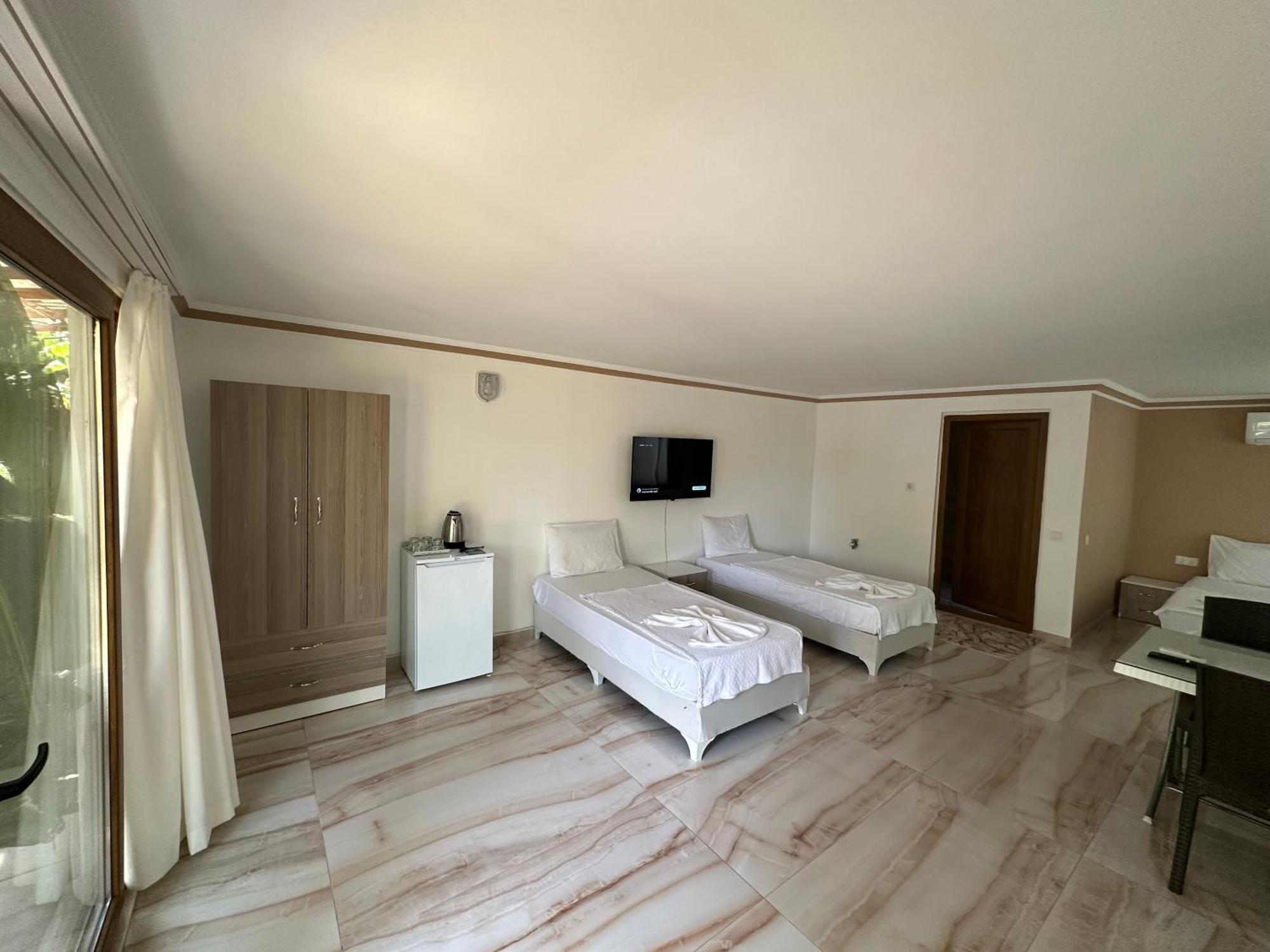 Kiris Garden Hotel Кемер Екстериор снимка